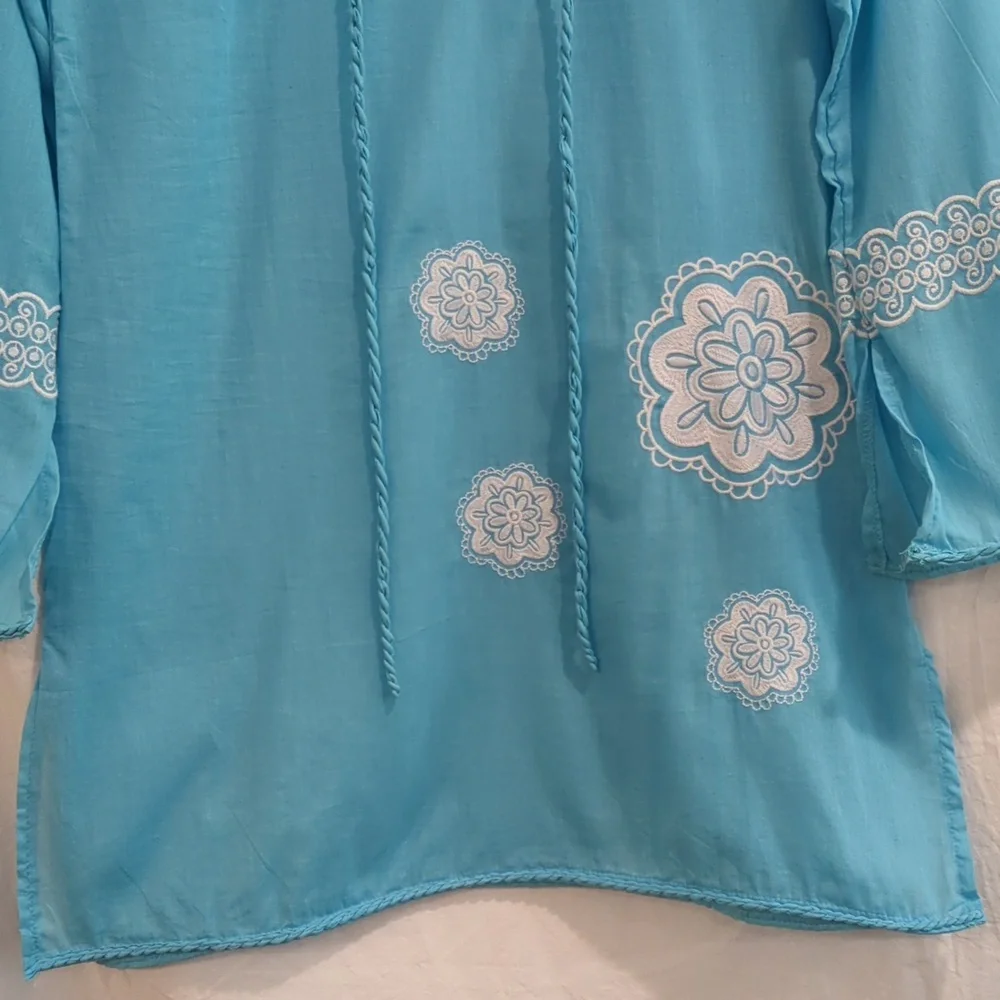 Mud Pie Blue and White Tunic Top Small - Picture 3 of 15